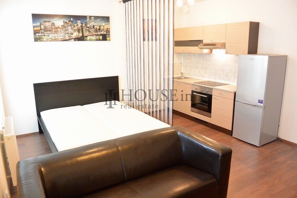1+kk, Hornoměcholupská, Praha, 32 m²