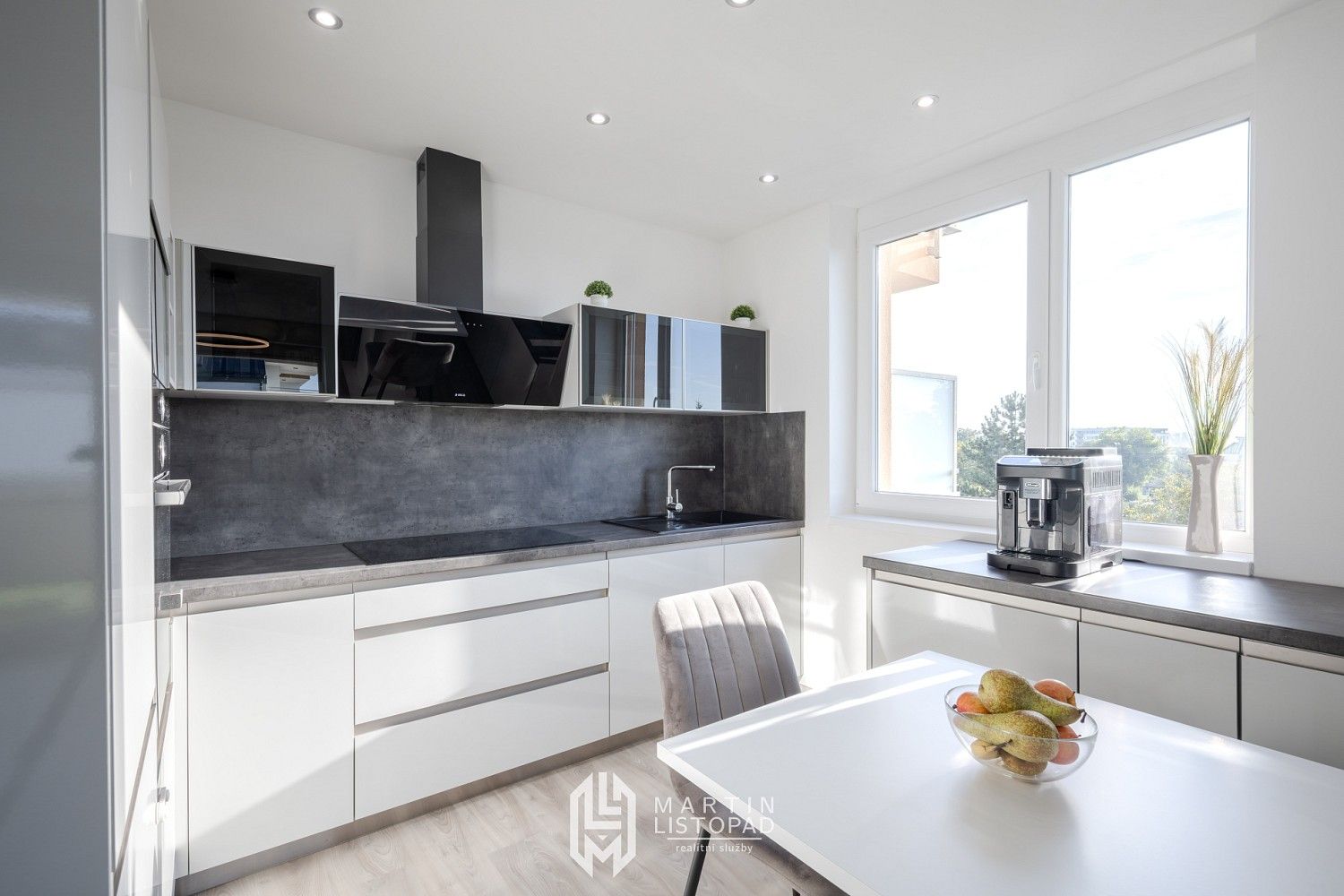 Prodej byt 2+kk - Topolová, Olomouc - Slavonín, 76 m² - 5