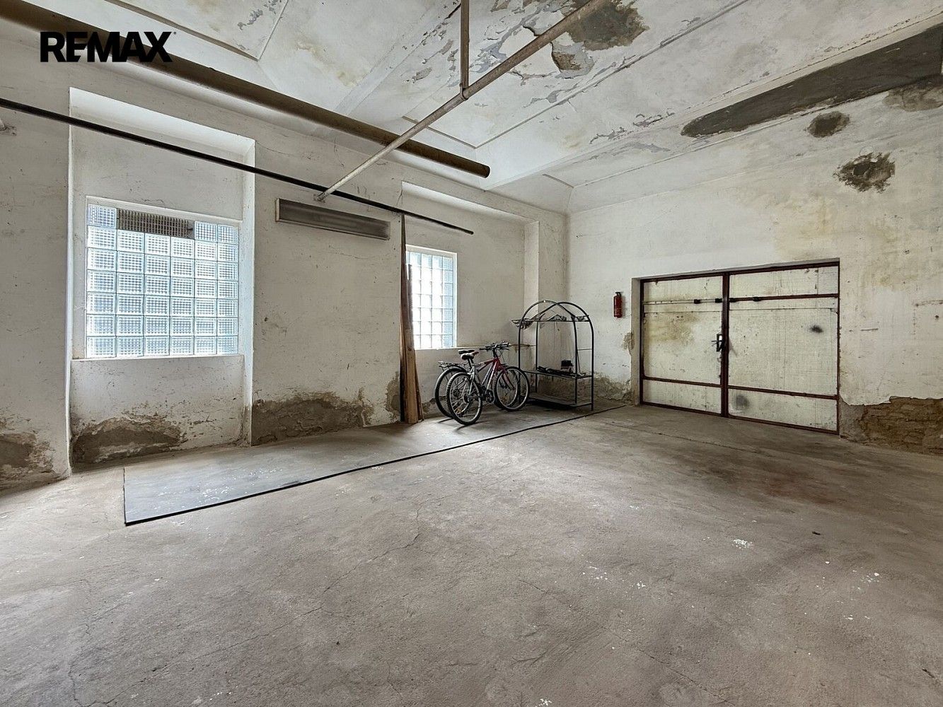 Prodej rodinný dům - Čapkova, Hostomice, okres Teplice, 165 m² - 5