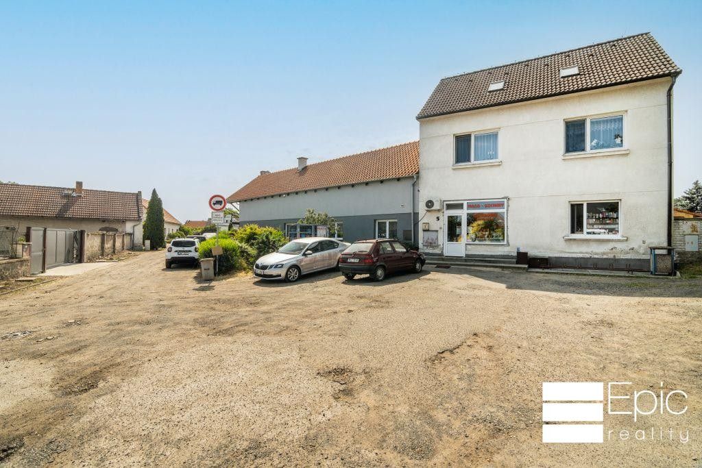 Prodej rodinný dům - Okružní, Tišice, 530 m²