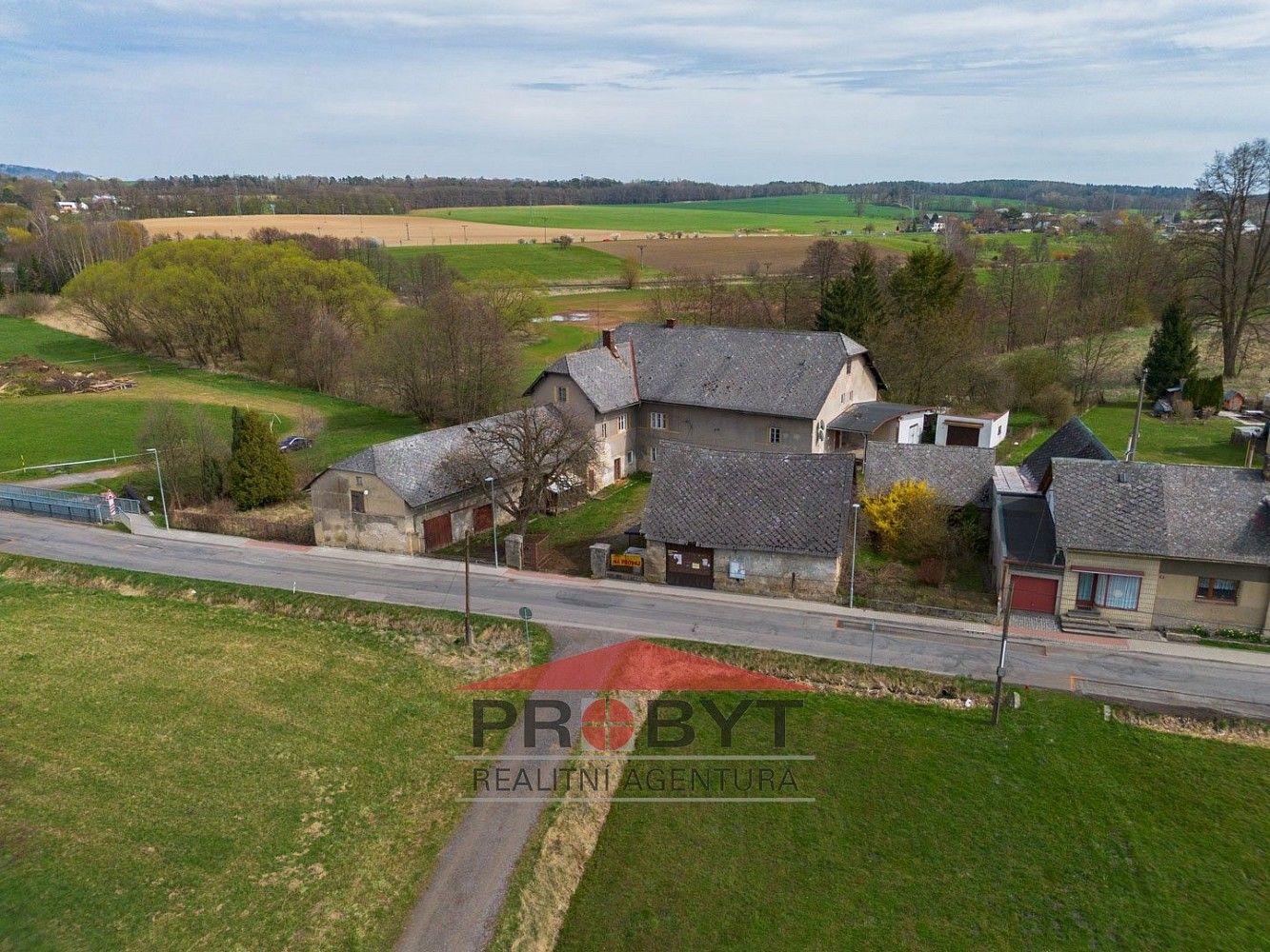 Rodinný dům · 800 m² · Hrubá Skála - Doubravice, okres Semily - 3