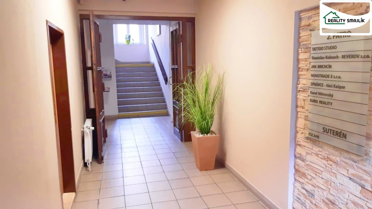 Pronájem kancelář - Svobody 520, Cheb, 16 m² - 5