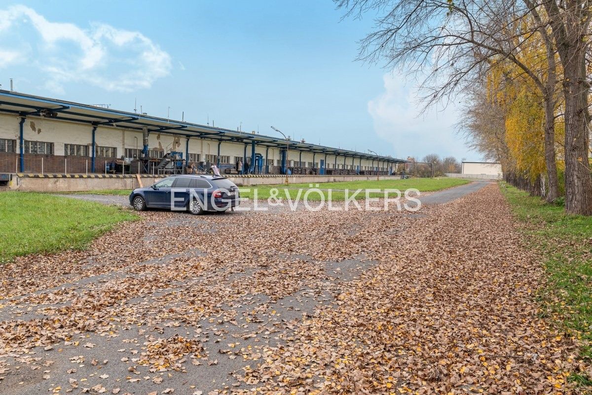 Sklady, Postoloprtská 2951, Louny, 1 m²