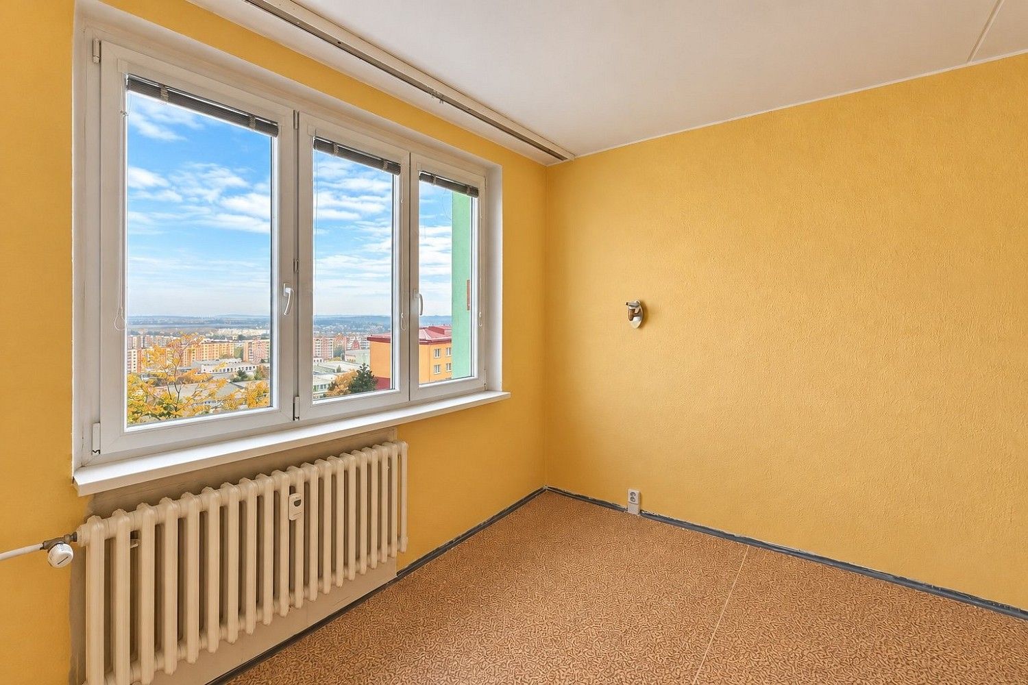 Byt 2+1 · 57 m² · Výletní, Chomutov - 3