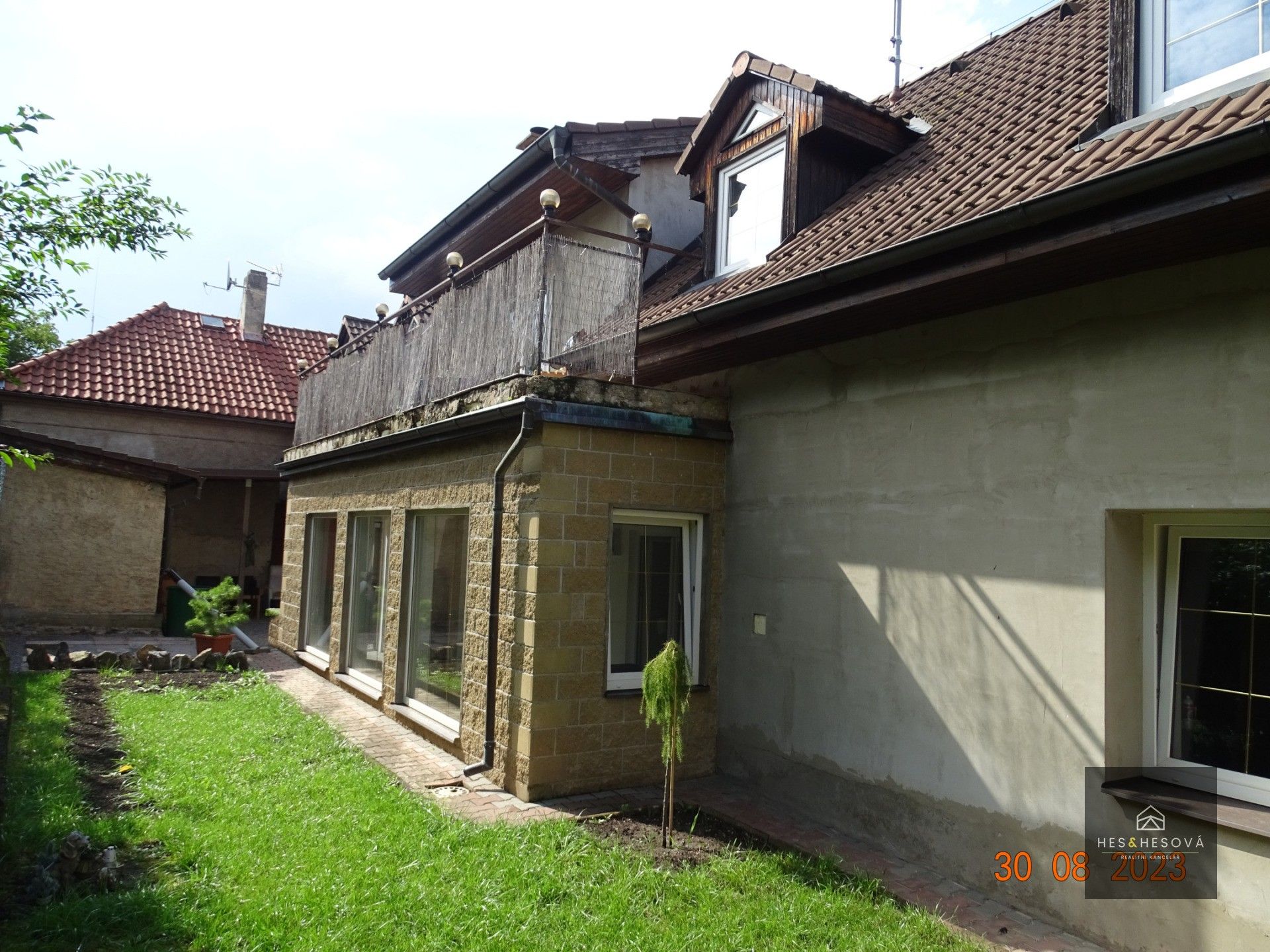 Prodej rodinný dům - U Kovárny, Zbuzany, 230 m²