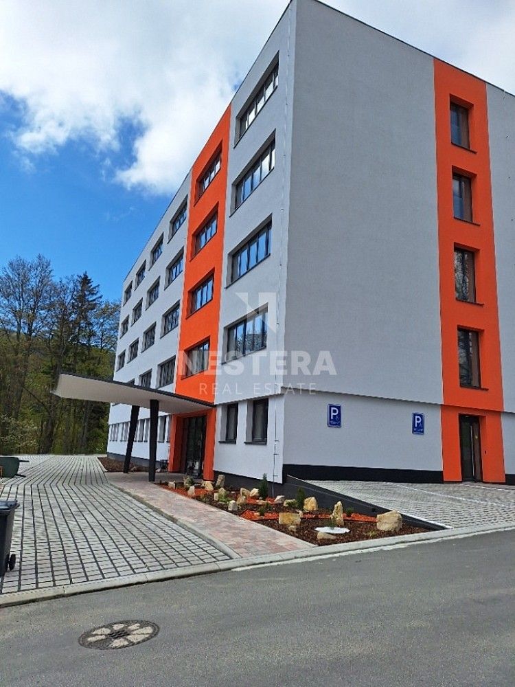 Činžovní domy, Tanvald, okres Jablonec nad Nisou, Liberecký kraj, 2 725 m² - 2