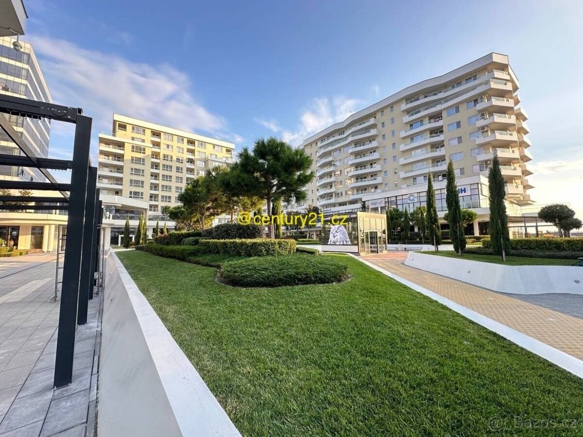 Byty, 987 66, Zahraničí