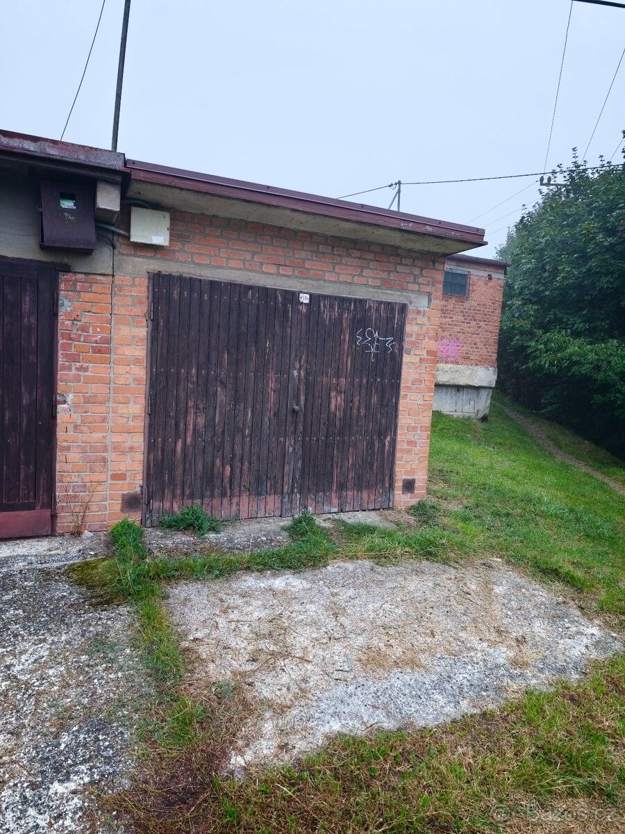 Garáže, Zlín, 760 01