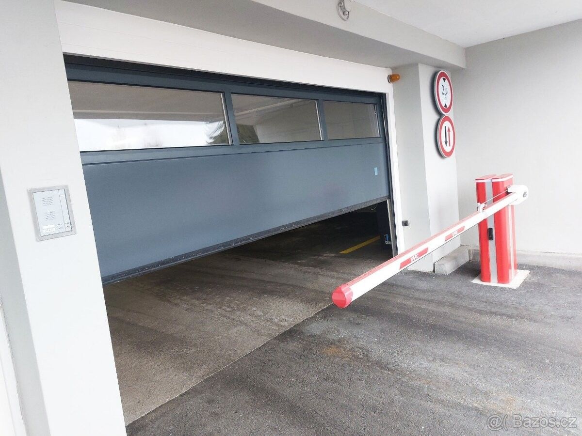 Pronájem garáž - Praha, 142 00
