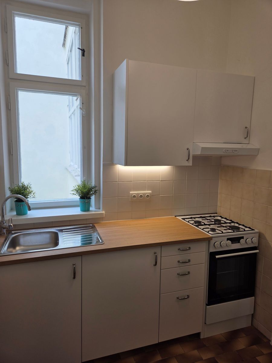 Pronájem byt 3+1 - Praha - Nové Město, 85 m² - 5