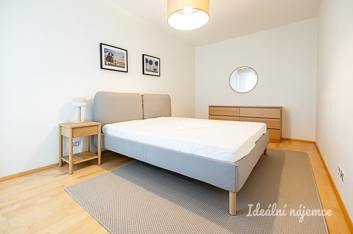 Pronájem byt 2+kk - Praha 3, Praha, 69 m²