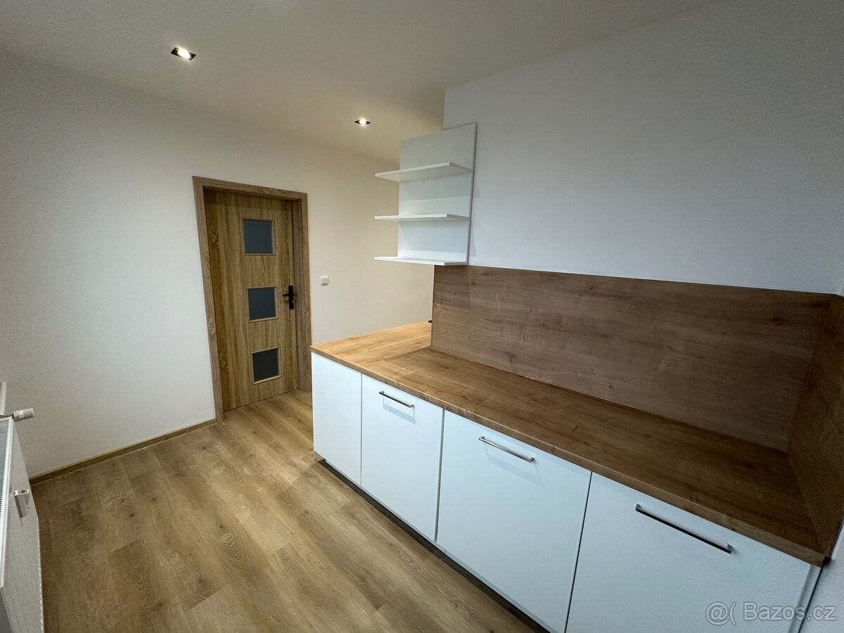 Prodej byt - Horní Slavkov, 357 31