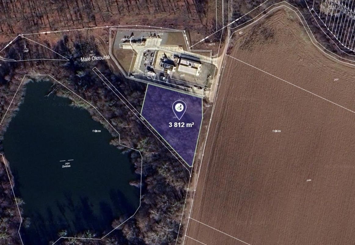 Louka, 4 393 m²