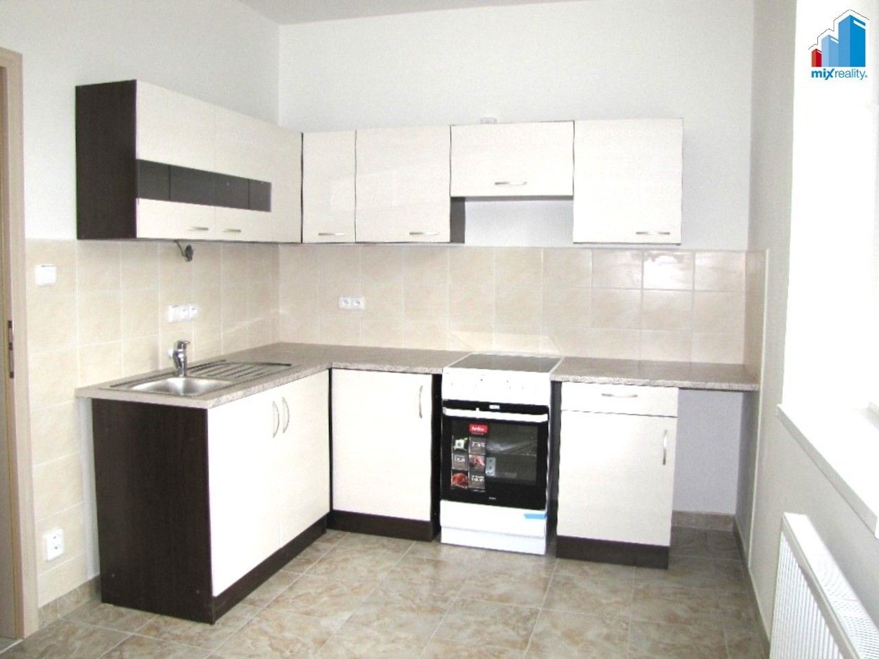 Pronájem byt 1+1 - V Šipce, Plzeň, 56 m²