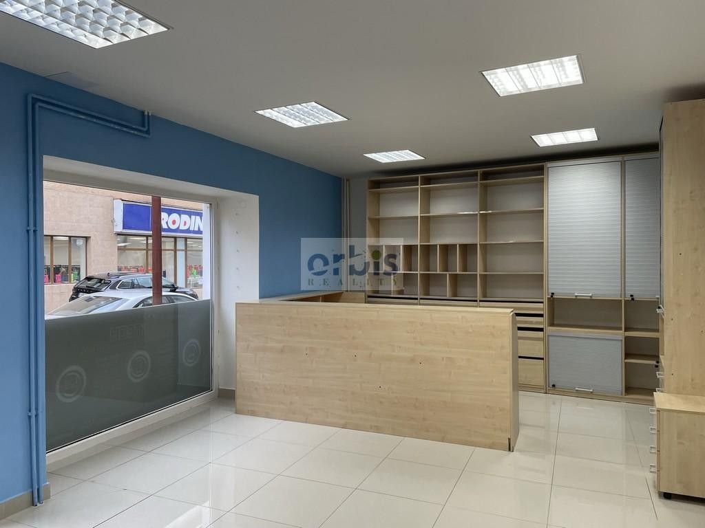 Pronájem obchodní prostory - Osvoboz. pol. vězňů, Kladno, 25 m²