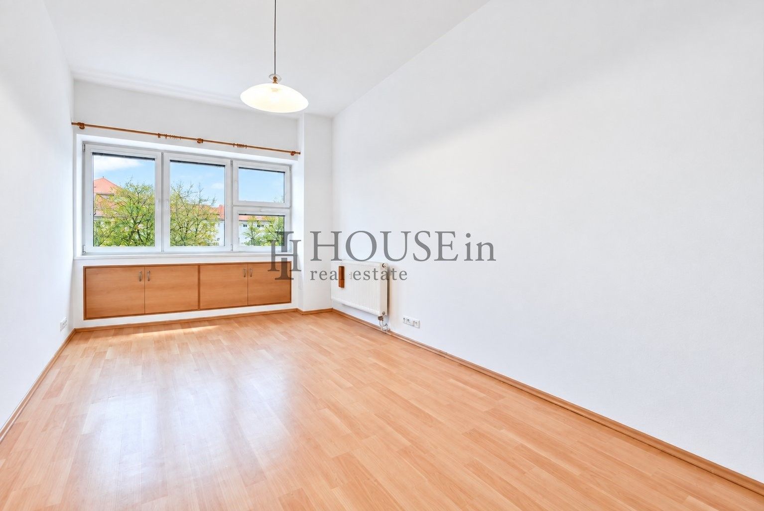 1+kk, Karlovo náměstí, Praha, 30 m² - 1