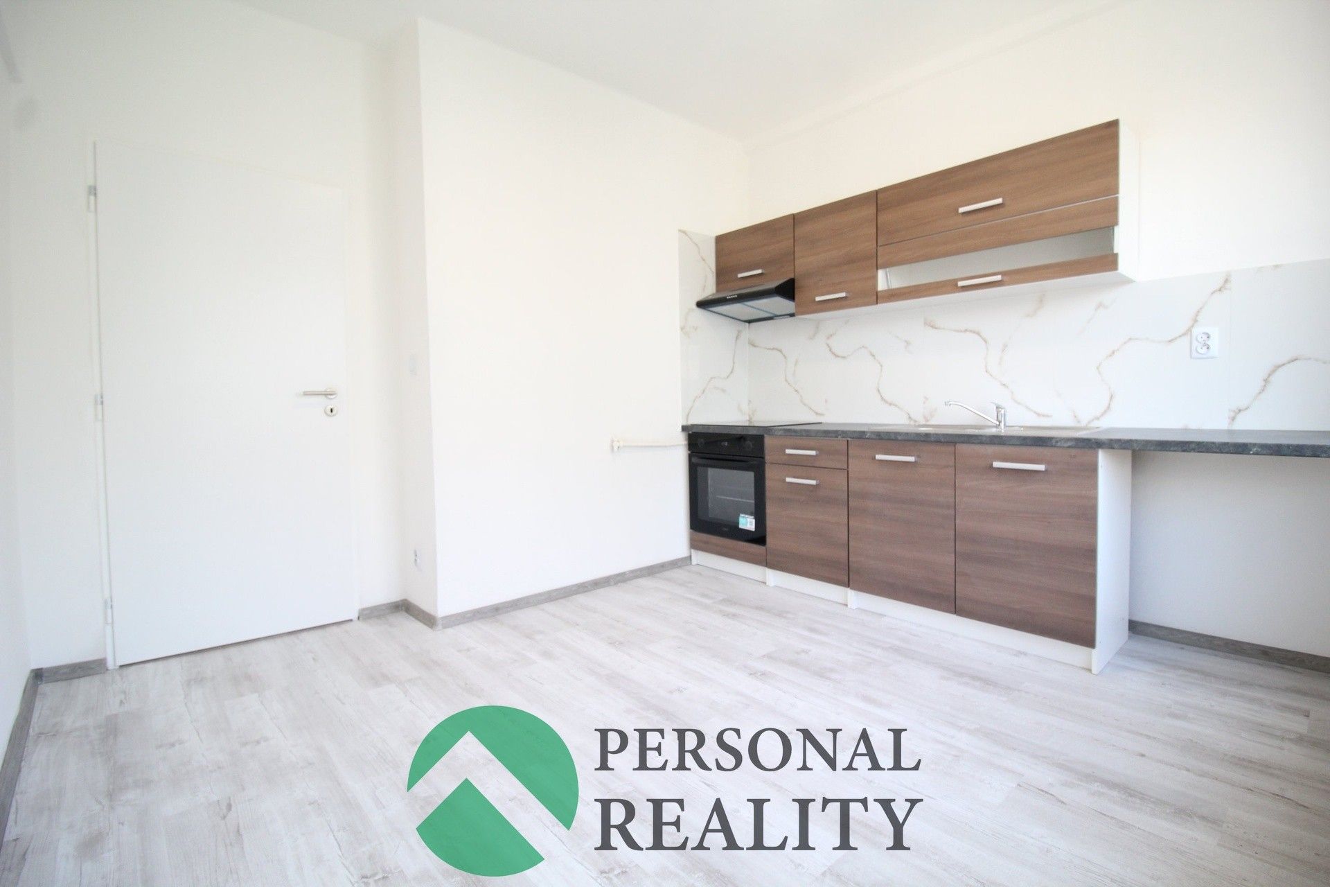 Pronájem byt 2+1 - Jednoty, Sokolov, 62 m² - 5