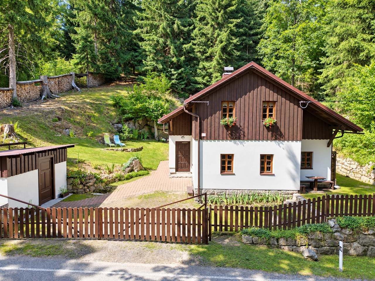 Chaty, Janov nad Nisou, Liberecký kraj - 1