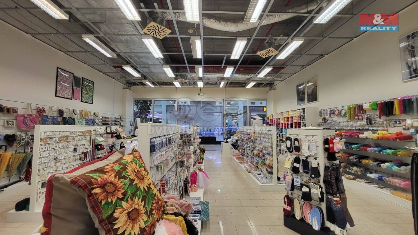 Pronájem obchodní prostory - Pražská, Olomouc, 144 m²