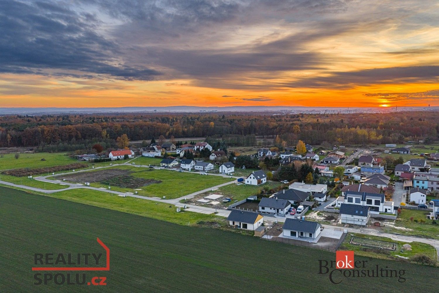 Pozemek pro bydlení · Sezemice - Počaply, okres Pardubice, Pardubický kraj - 4