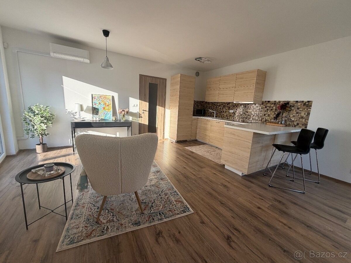 Prodej byt - Praha, 140 00