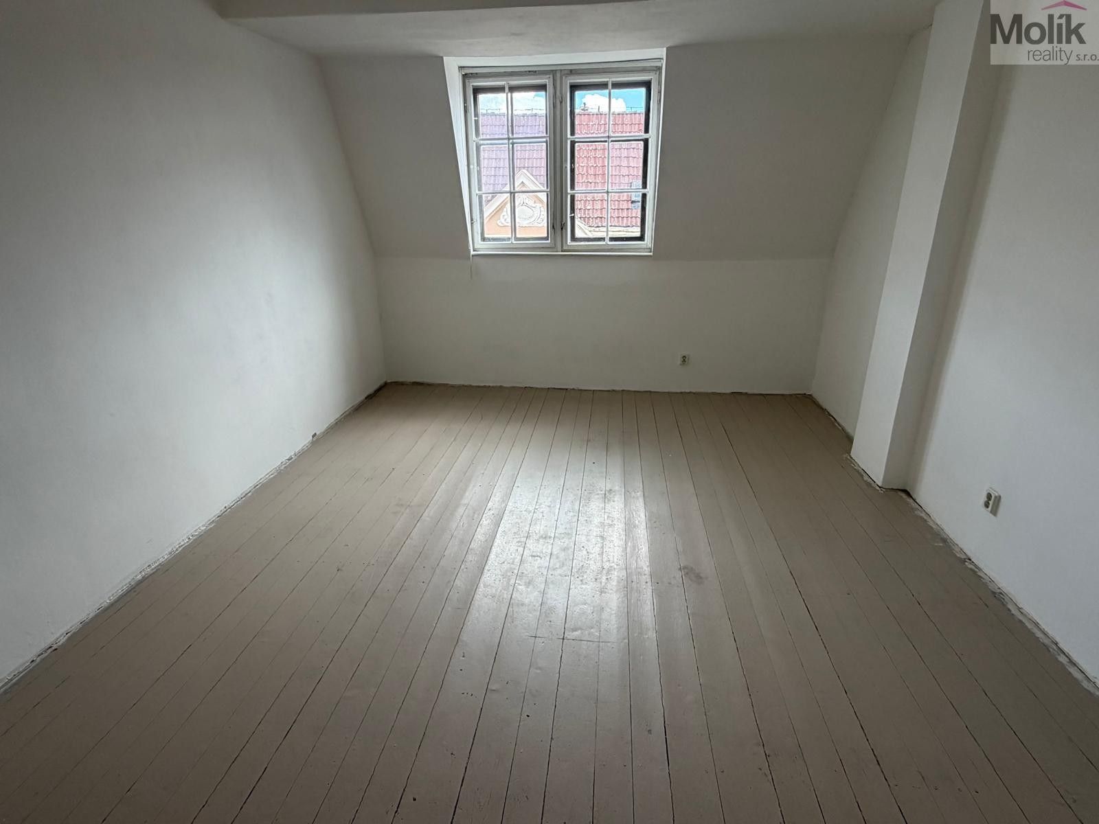 3+1, J. V. Sládka, Teplice, 77 m² - 2