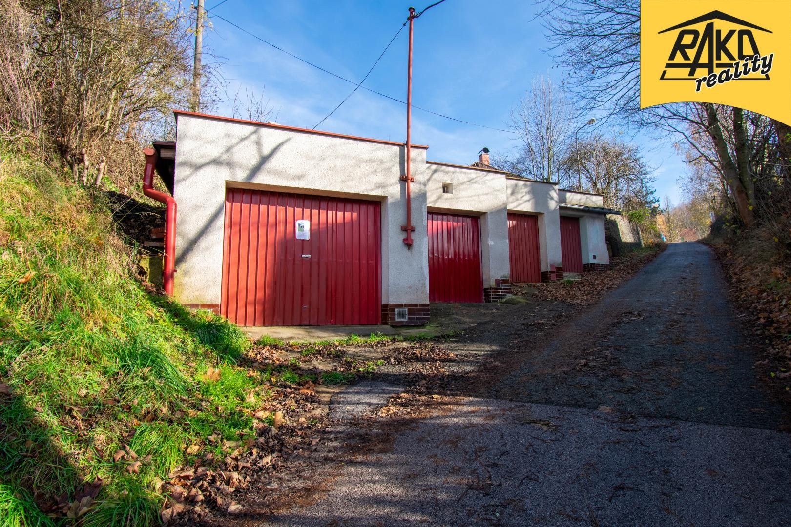 Garáže, Kryblice, Trutnov, 38 m²