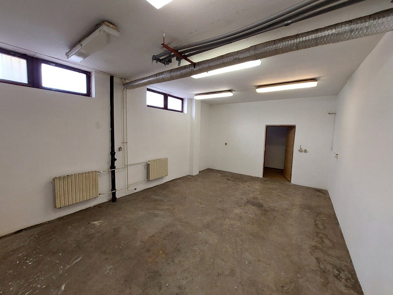 Sklady, Jindřichův Hradec, 27 m² - 2