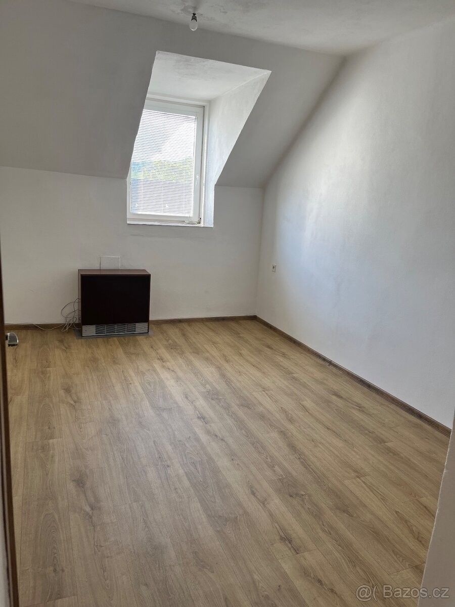 Pronájem byt - Česká Kamenice, 407 21