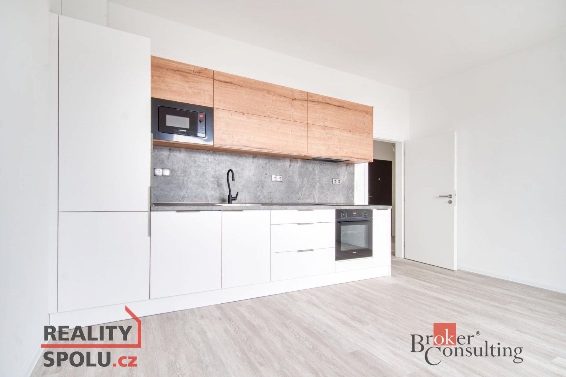 2+kk, Čakovská,České Budějovice, 49 m²