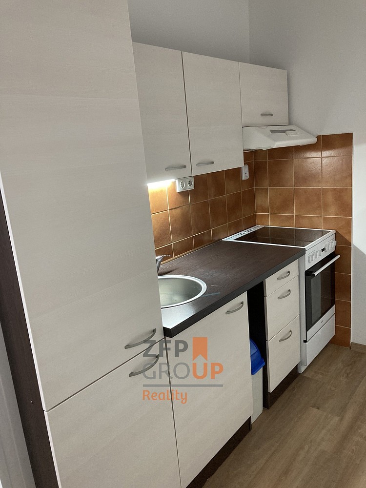 2+kk, Mutěnická, Brno - Židenice, 40 m² - 1