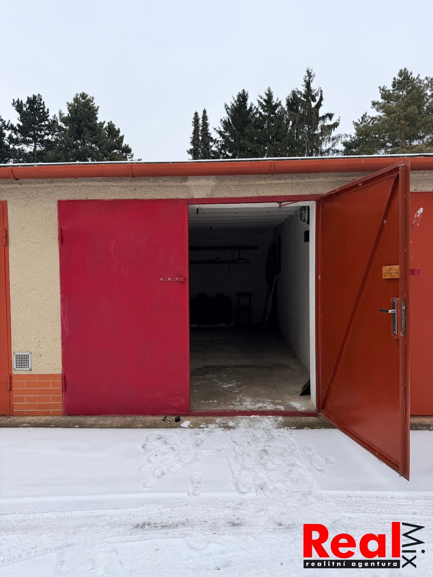 Prodej garáž - Heydukova, Brno, 17 m²