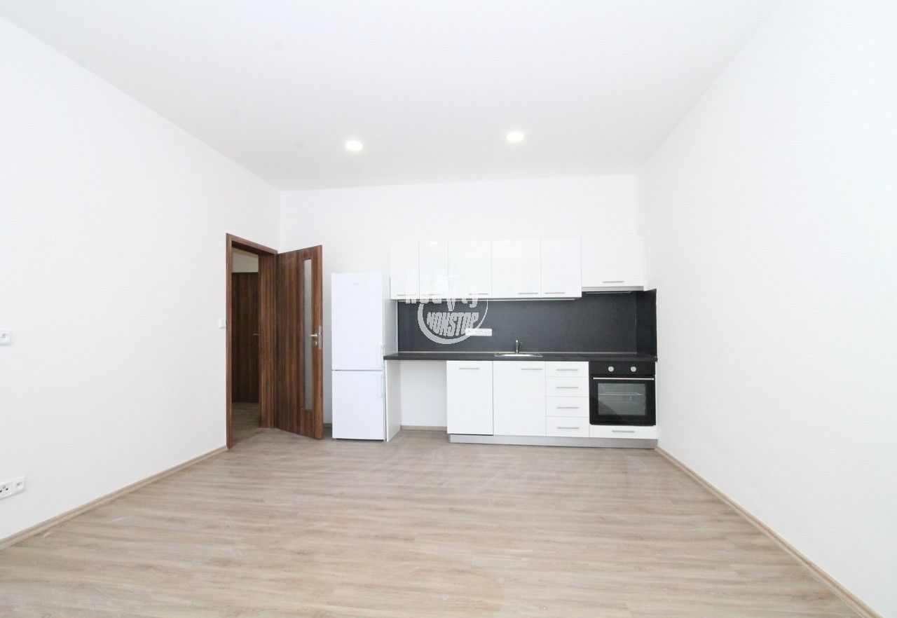 Pronájem byt 1+kk - Masarykovo náměstí, Jihlava, 32 m²