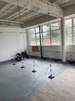 Garáže, Přerov, 750 02