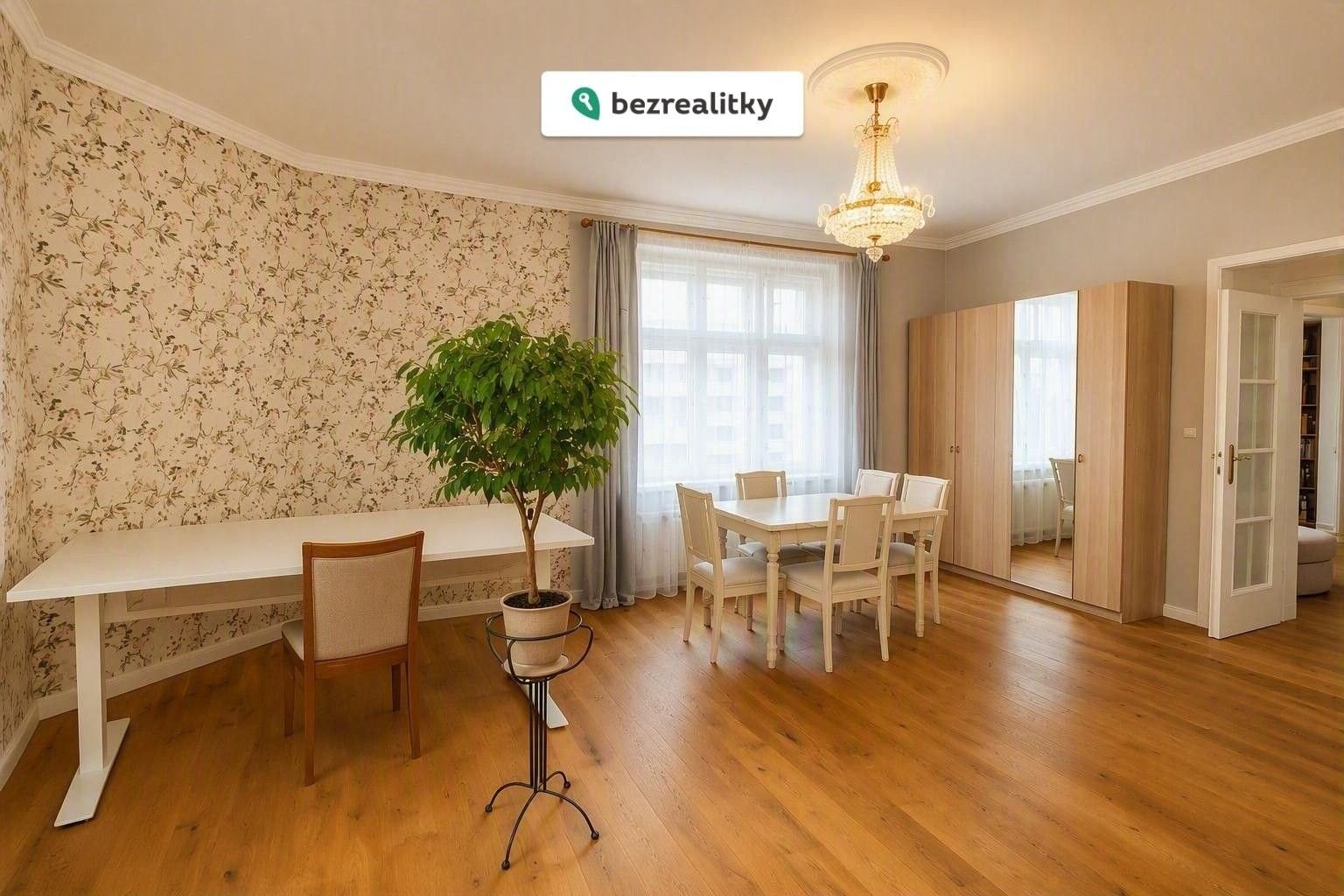 Byt 4+1 · 131 m² · Strojnická  , Praha Holešovice - 4