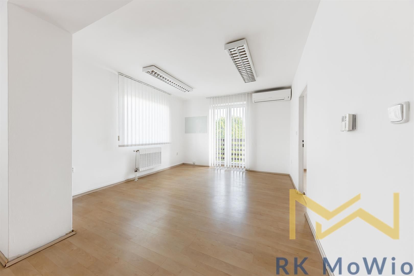 Kancelář · 273 m² · Slepá II, Praha - 4