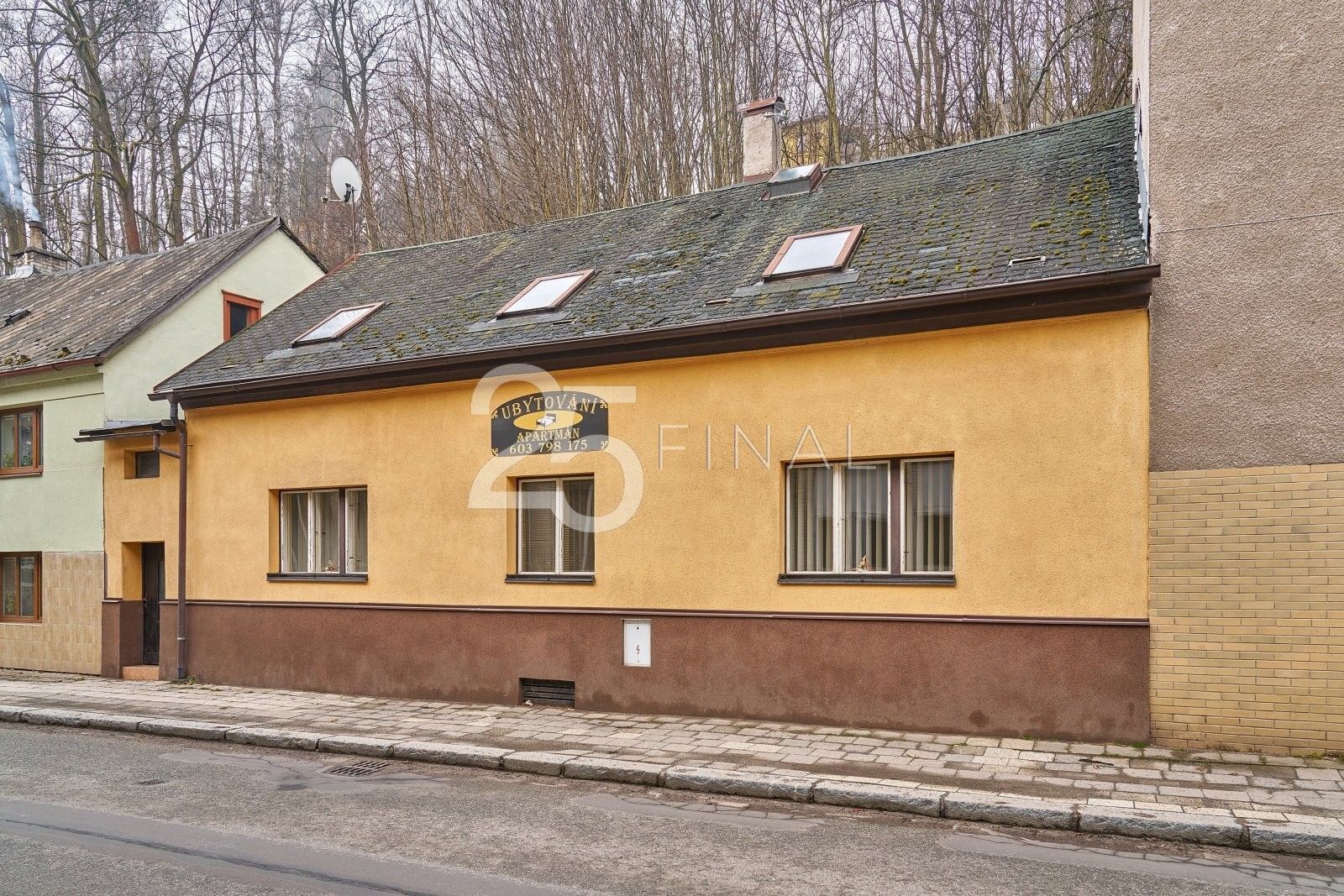 Prodej rodinný dům - Regnerova, Úpice, 141 m²