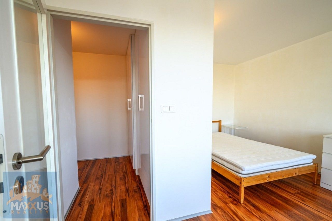 Pronájem byt 1+kk - Molákova, Praha 8 - Karlín, 37 m² - 5