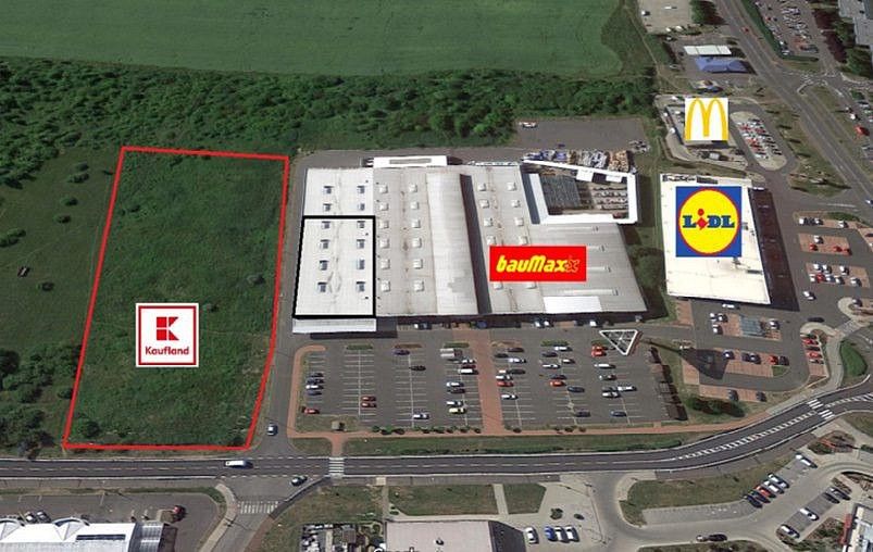 Pronájem obchodní prostory - Most, 1 298 m² - 5
