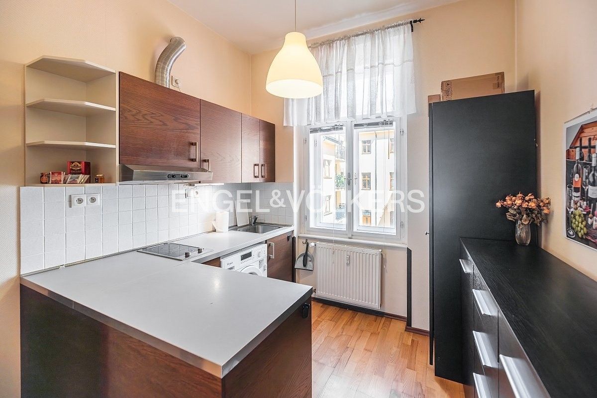 2+kk, Na bělidle 302, Praha Smíchov, 37 m² - 2