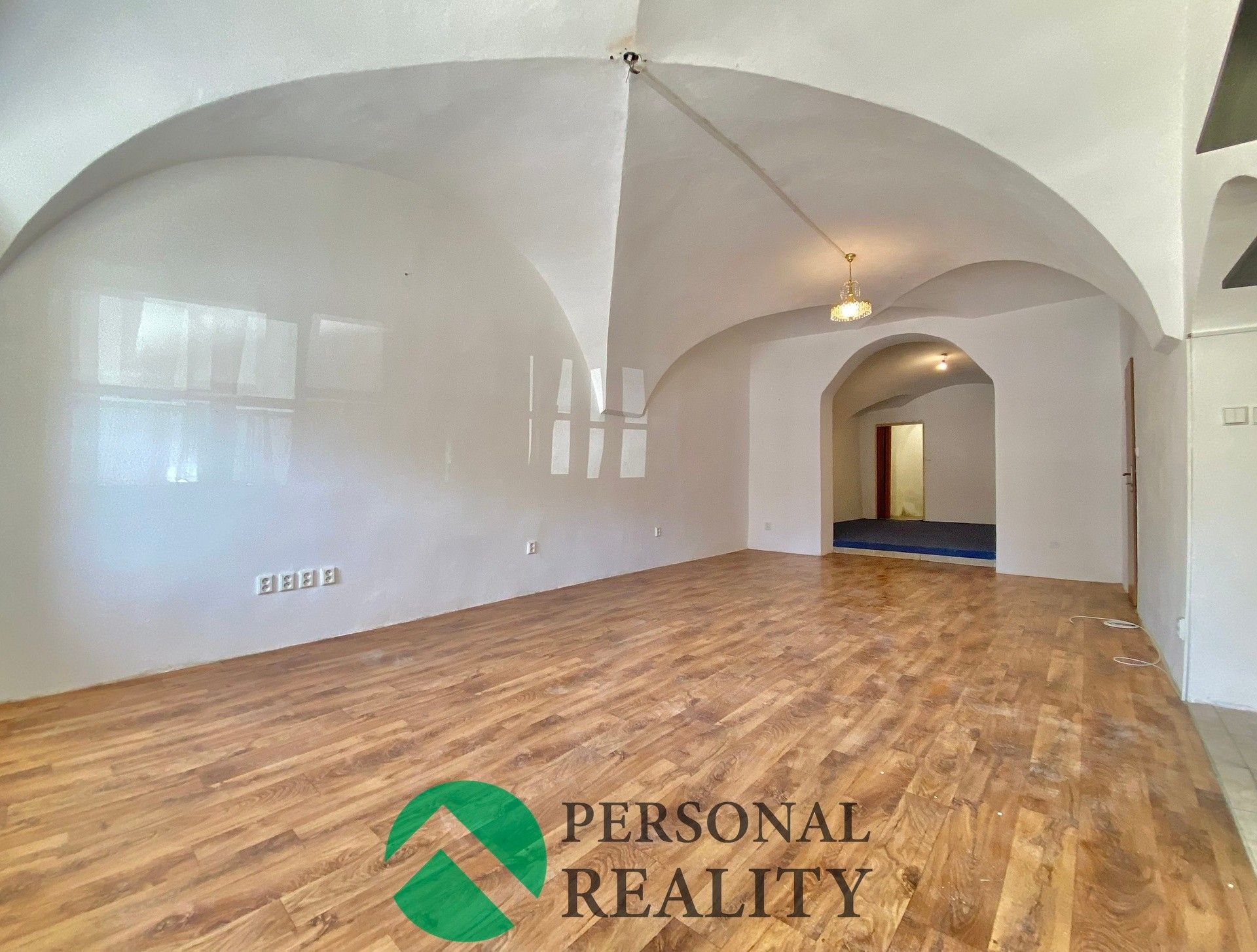 Pronájem byt 2+1 - náměstí Svobody, Planá, 85 m² - 2