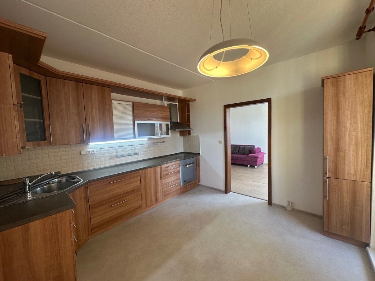 3+1, M. Chlajna, České Budějovice, 82 m²