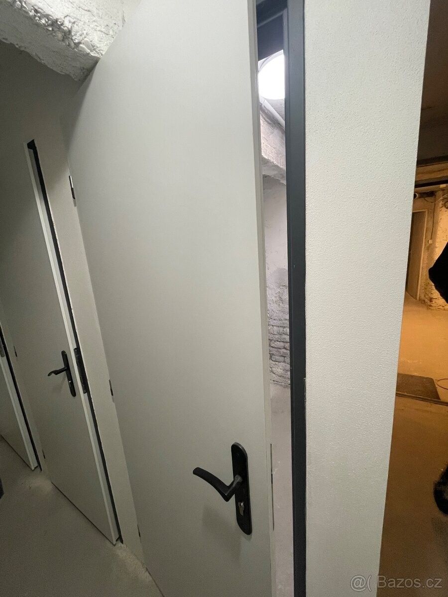 Sklady, Praha, 150 00