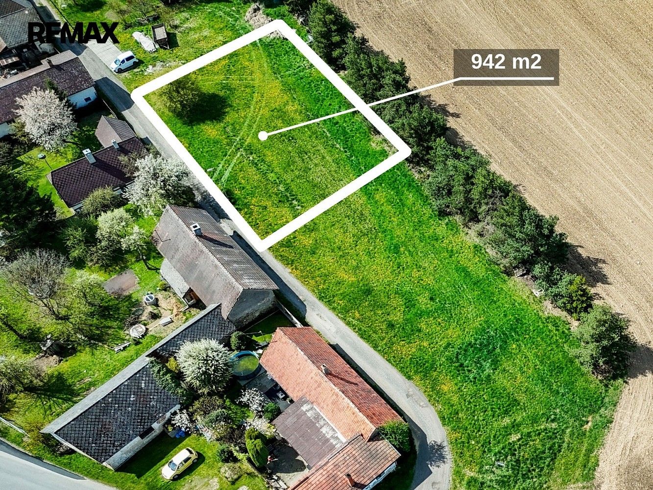 Pozemek pro bydlení, 942 m²