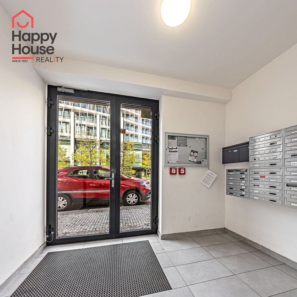 Nemovitost · 12 m² · Praha - Smíchov, okres Praha 5, Hlavní město Praha - 3