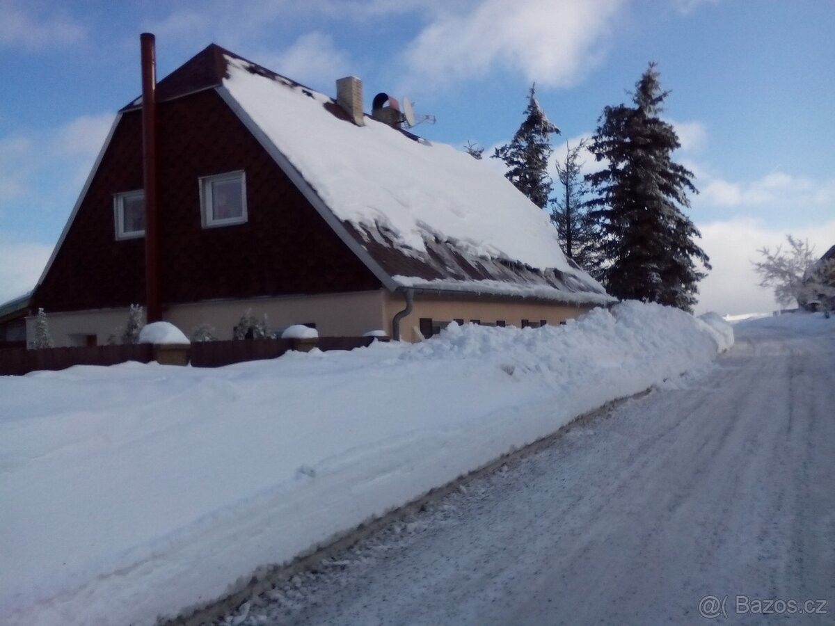Chaty, Nová Ves v Horách, 435 45