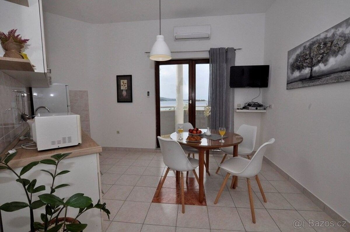 Prodej byt - 987 66, Zahraničí