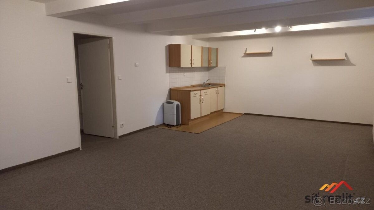 Pronájem byt - Praha, 130 00