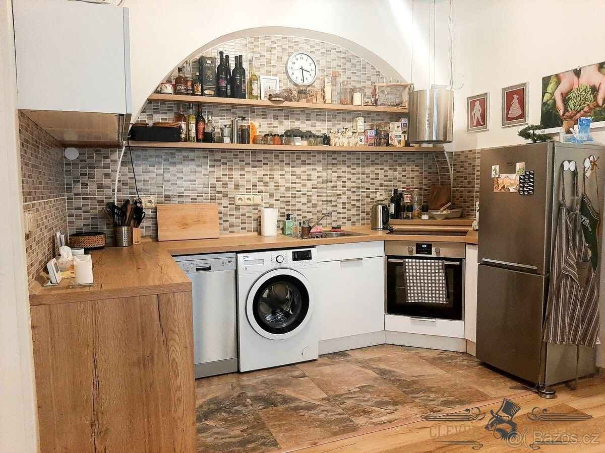 Byty, Jihlava, 586 01