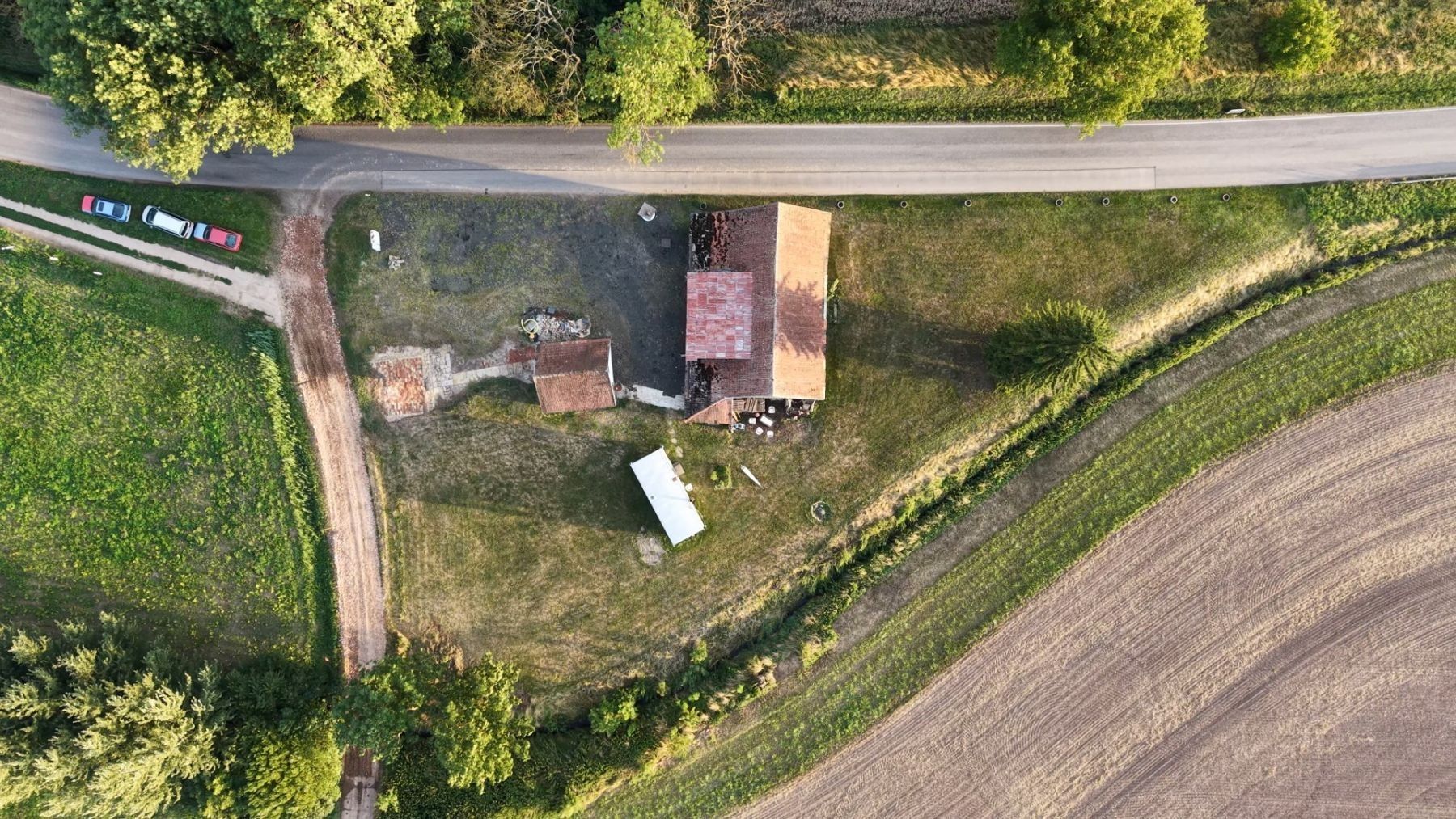 Rodinný dům · 250 m² · 28044, Slatiny - Slatiny, Královéhradecký kraj - 2